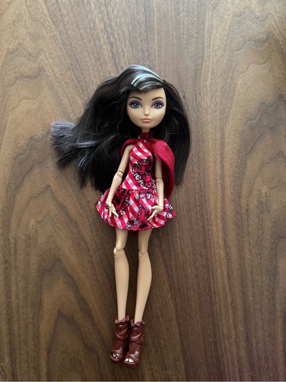 Ever After High Enchanted Picnic Cerise Hood Doll